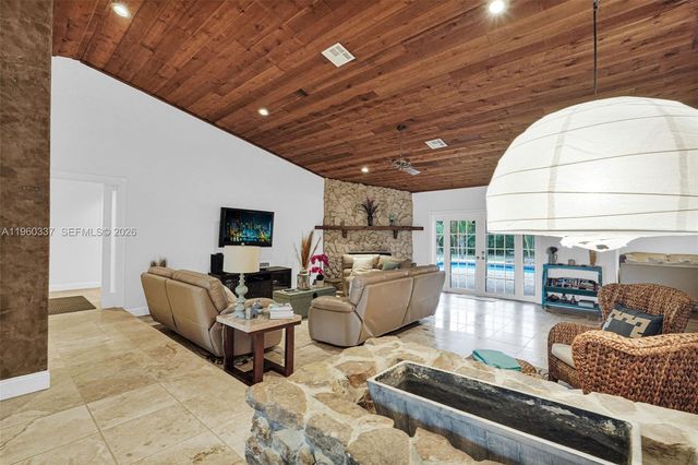 5021 SW 168th Avenue, Southwest Ranches, FL 33331
