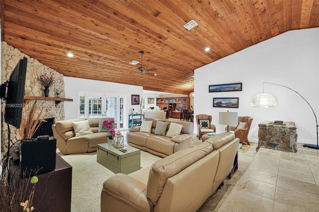 5021 SW 168th Avenue, Southwest Ranches, FL 33331