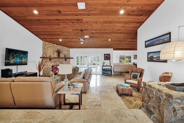 5021 SW 168th Avenue, Southwest Ranches, FL 33331