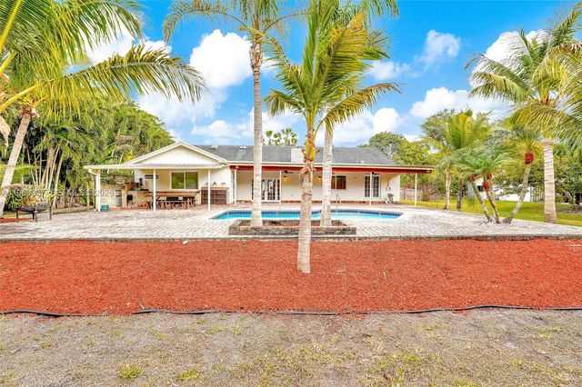 5021 SW 168th Avenue, Southwest Ranches, FL 33331
