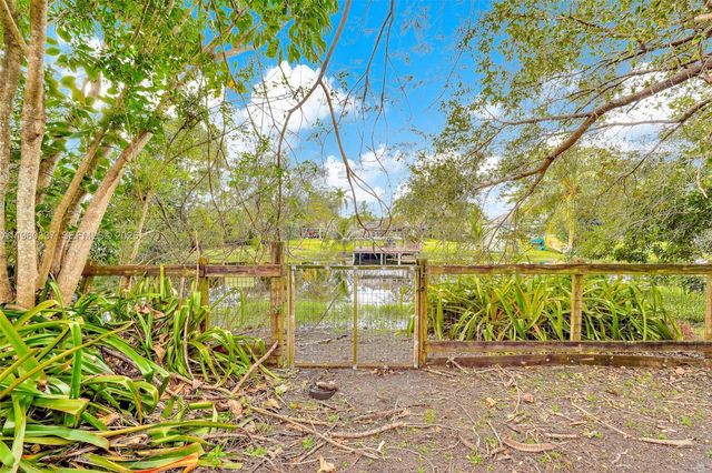5021 SW 168th Avenue, Southwest Ranches, FL 33331