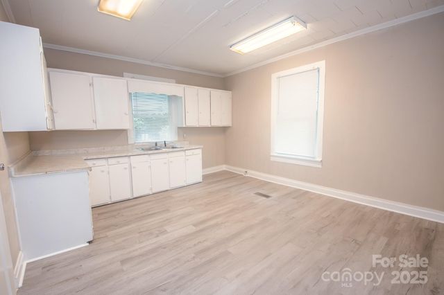 707 W Phifer Street, Monroe, NC 28110