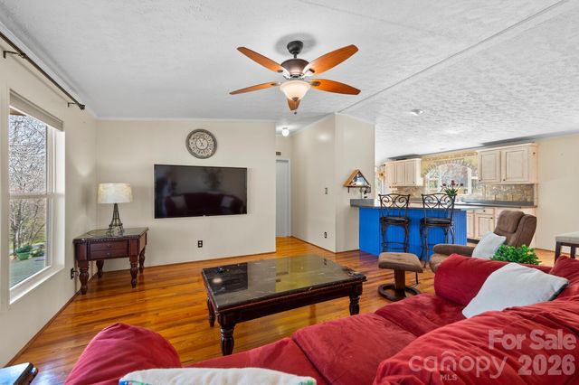 18 Henry White Lane 5, Leicester, NC 28748