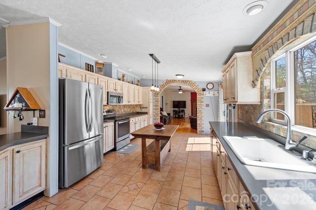 18 Henry White Lane 5, Leicester, NC 28748