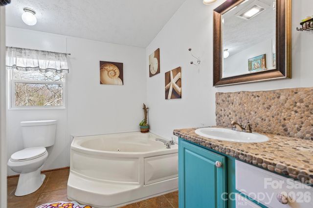 18 Henry White Lane 5, Leicester, NC 28748