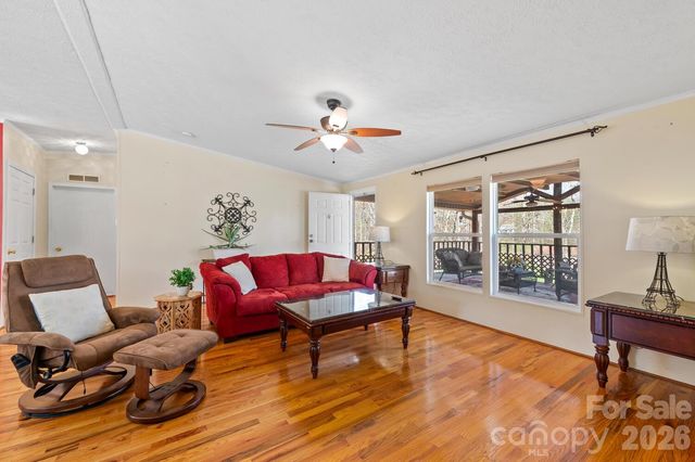 18 Henry White Lane 5, Leicester, NC 28748