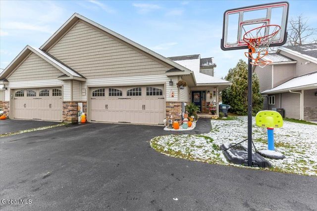 949 Hudson Avenue, Stillwater, NY 12170