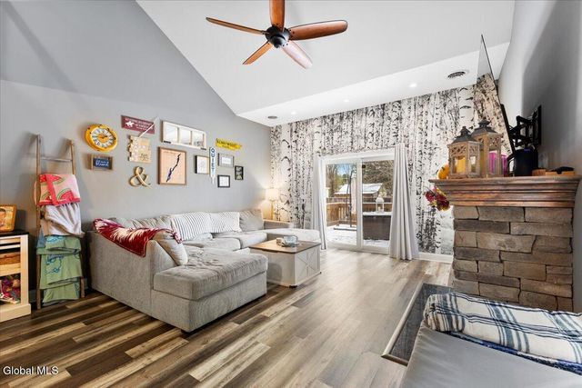 949 Hudson Avenue, Stillwater, NY 12170