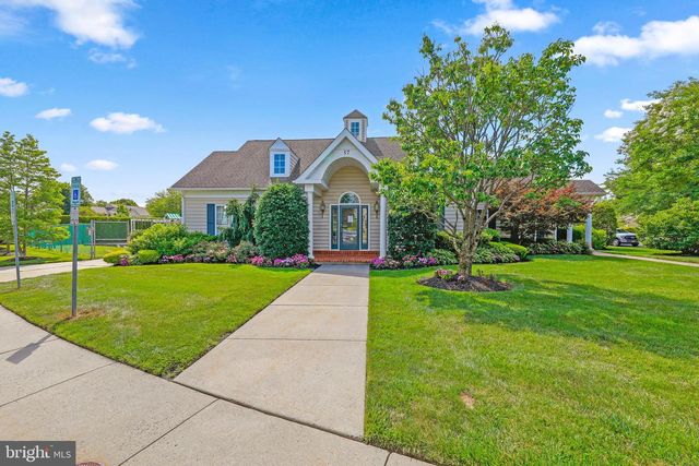 71 PALMER DR, Moorestown, NJ 08057