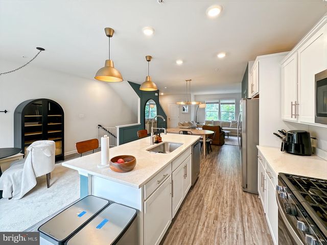 4319 MEDFIELD AVE, Baltimore, MD 21211