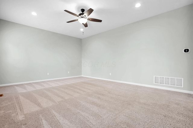 56 Chambers Bay Road, Commercial Point, OH 43116