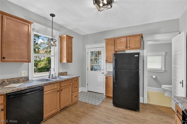 405 Silver Street, Akron, OH 44303