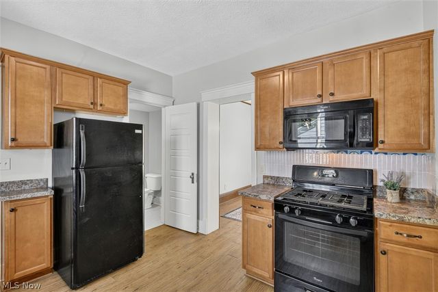 405 Silver Street, Akron, OH 44303