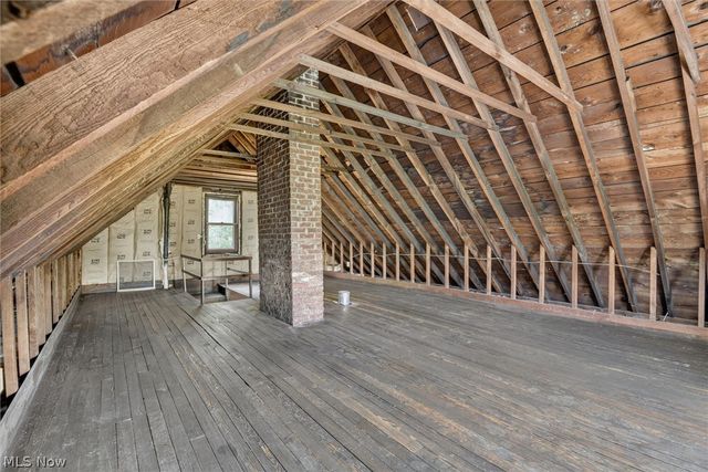 405 Silver Street, Akron, OH 44303