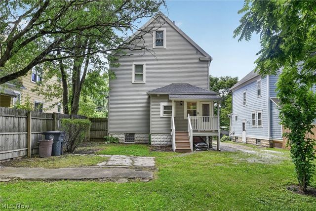 405 Silver Street, Akron, OH 44303