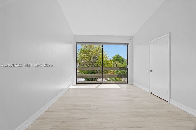 7140 SW 111th Ct -, Miami, FL 33173