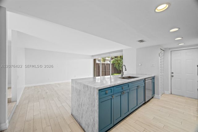 7140 SW 111th Ct -, Miami, FL 33173
