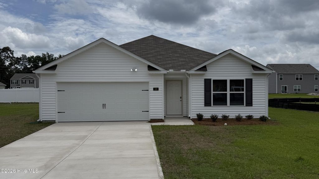 109 Claude Street, La Grange, NC 28551