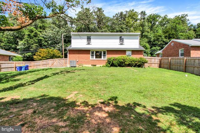 2166 RIDGEWOOD RD, York, PA 17406