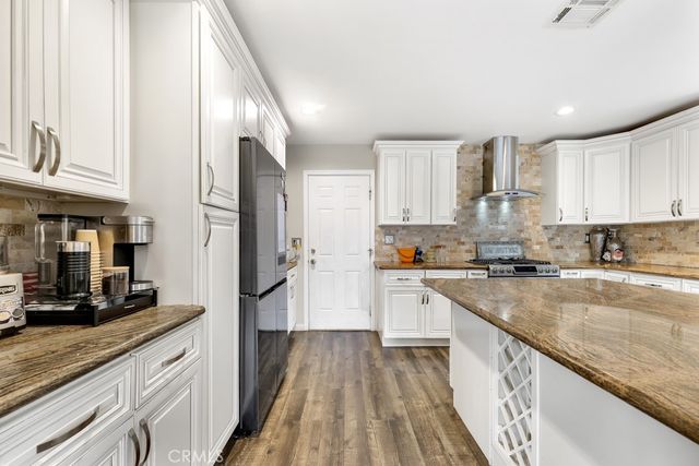 11962 Salem Drive, Granada Hills, CA 91344