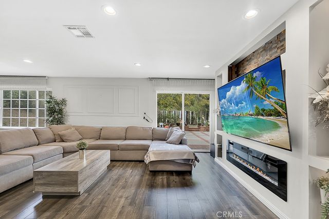 11962 Salem Drive, Granada Hills, CA 91344