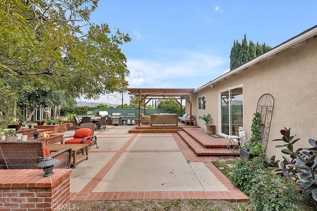 11962 Salem Drive, Granada Hills, CA 91344