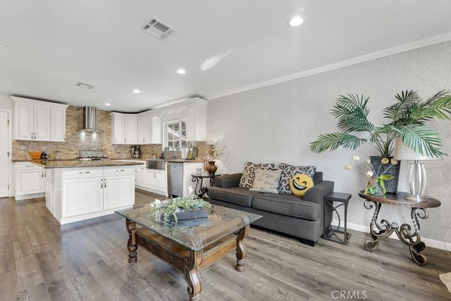 11962 Salem Drive, Granada Hills, CA 91344