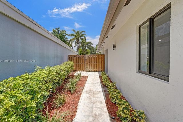 7340 Andorra Place, Boca Raton, FL 33433