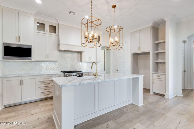 209 Prague Avenue, Youngsville, LA 70592