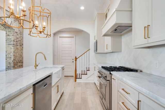 209 Prague Avenue, Youngsville, LA 70592