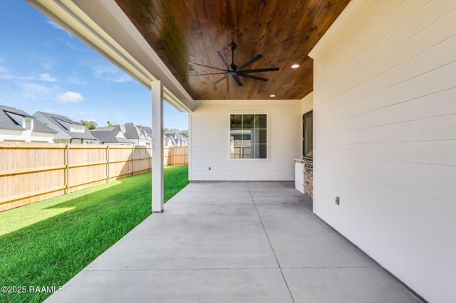 209 Prague Avenue, Youngsville, LA 70592