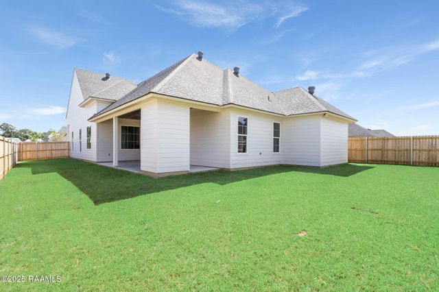 209 Prague Avenue, Youngsville, LA 70592