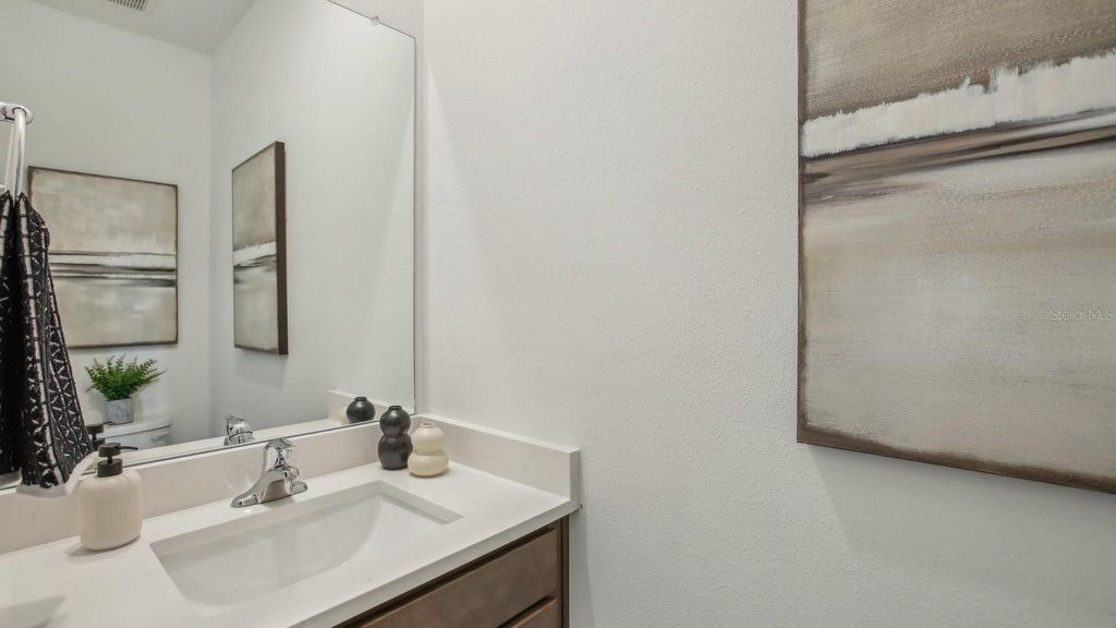 Image 25 of property listing at 17516 ACORN DROP ROAD, Land O Lakes, FL 34638