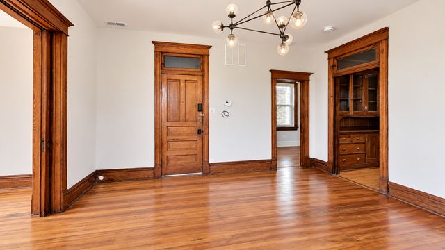 2502 W Augusta Boulevard 3, Chicago, IL 60622