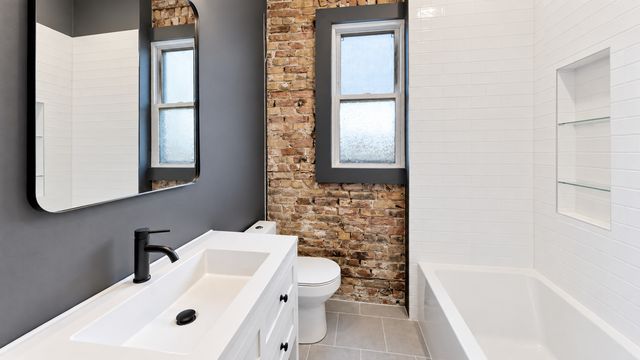 2502 W Augusta Boulevard 3, Chicago, IL 60622