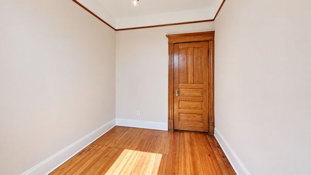 2502 W Augusta Boulevard 3, Chicago, IL 60622