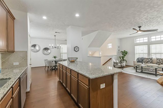 3324 Masters Point Drive, Houston, TX 77091