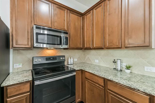 3324 Masters Point Drive, Houston, TX 77091