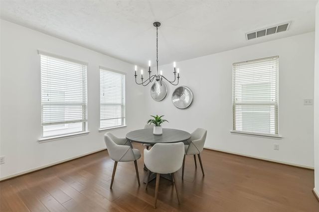 3324 Masters Point Drive, Houston, TX 77091