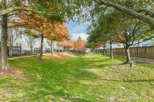 3324 Masters Point Drive, Houston, TX 77091