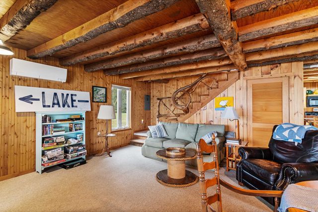 32 Dewing Road, Franklin, VT 05457