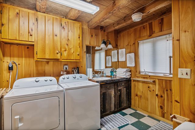 32 Dewing Road, Franklin, VT 05457