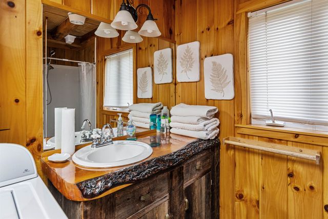 32 Dewing Road, Franklin, VT 05457