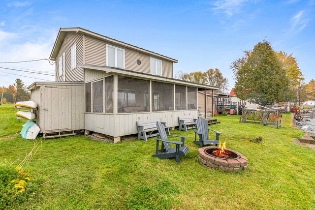 32 Dewing Road, Franklin, VT 05457