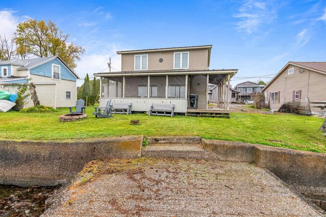 32 Dewing Road, Franklin, VT 05457