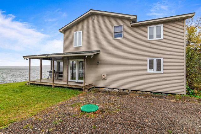 32 Dewing Road, Franklin, VT 05457