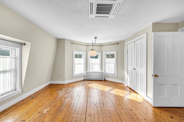 106 Main St Unit 5, Putney, VT 05346