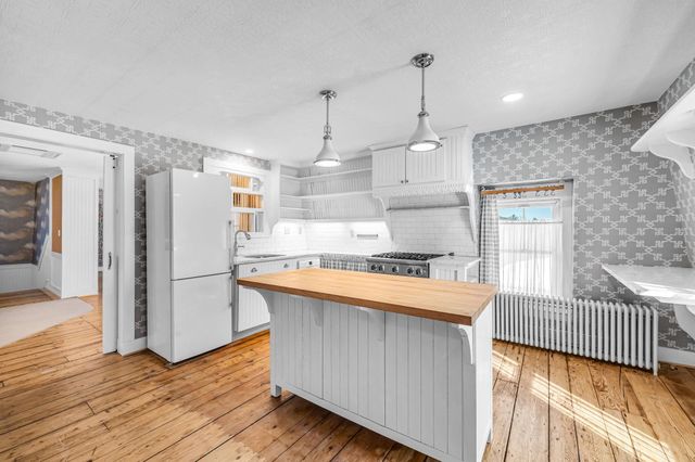 106 Main St Unit 5, Putney, VT 05346