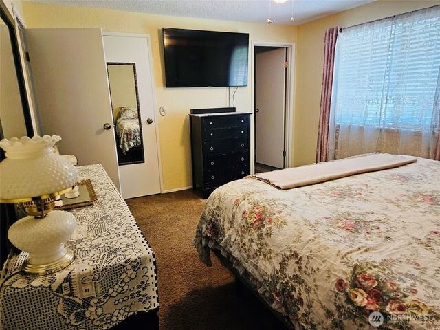 6819 E 254th Street, Graham, WA 98338