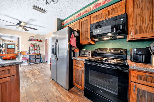 240 Dewey Court, Irving, TX 75060